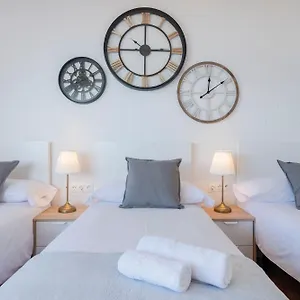 apartment-with-panoramic-sea-views-and-balcony.es-andalucia.com/
